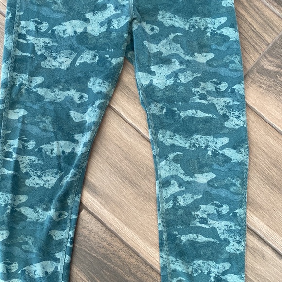 Reebok camouflage workout leggings - Picture 3 of 8